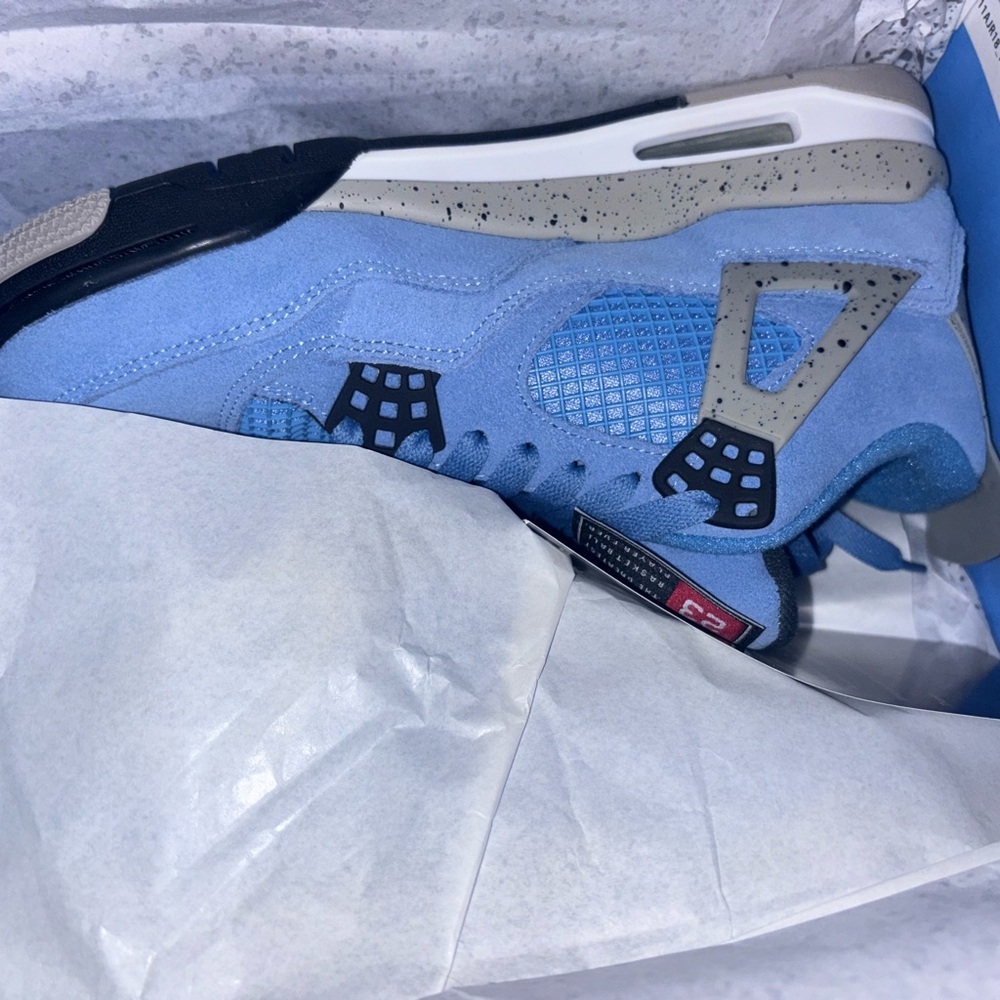 AIR JORDAN RETRO 4